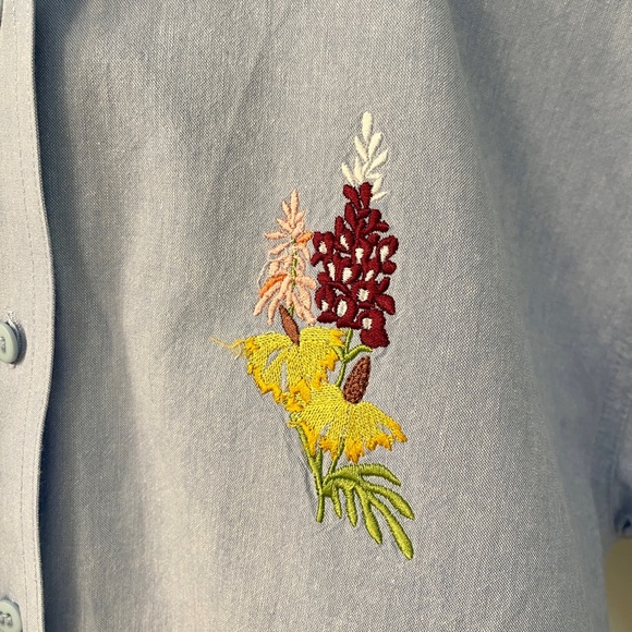 Texas Aggies Wildflower Embroidery Chambray Shirt Size M - Picture 8 of 11